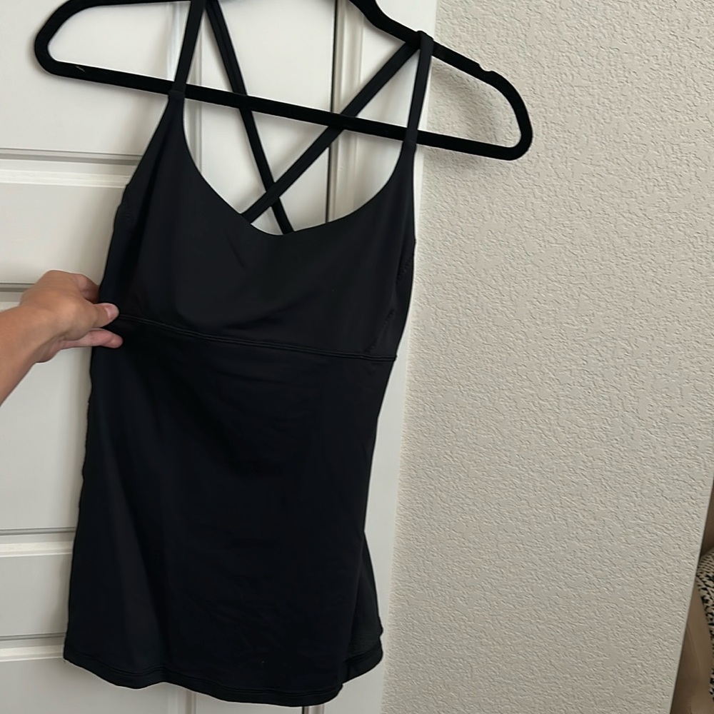 Lululemon black cross cross strap tank top